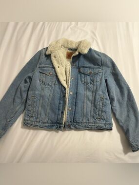 Levi's Cream Sherpa-Lined Denim Jacket with Light Blue Trim